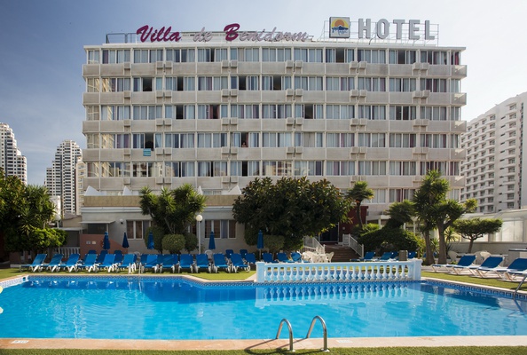 PISCINA EXTERIOR Hotel Magic Villa Benidorm Benidorm